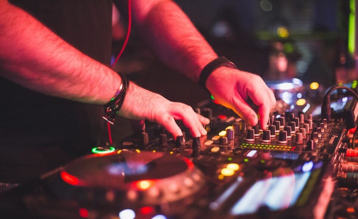 Música y entretenimiento